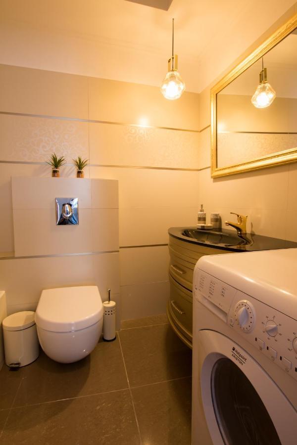 Poseidon Luxury Apartment Foiníkion Exterior foto